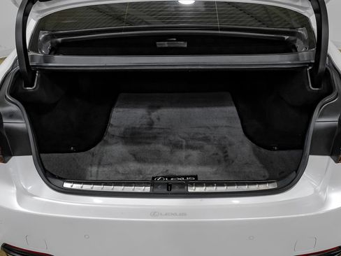 Used 2018 Lexus LS 500 w/ Luxury Package RWD image 52