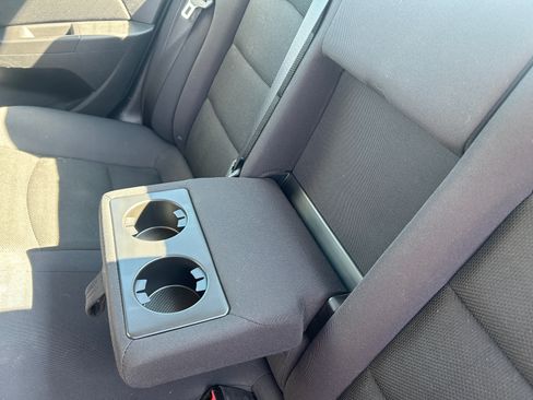 Used 2014 Chevrolet Cruze LT FWD image 28