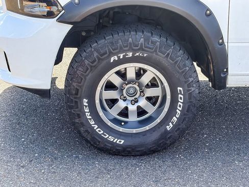 Used 2017 RAM 1500 Express w/ Express Value Package image 7