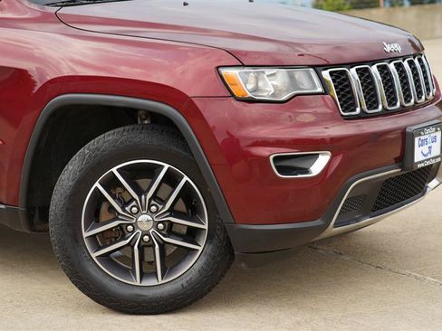 Used 2018 Jeep Grand Cherokee Limited AWD/4WD image 10