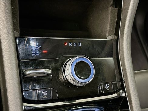 Used 2022 Jeep Grand Cherokee Limited 4xe image 25