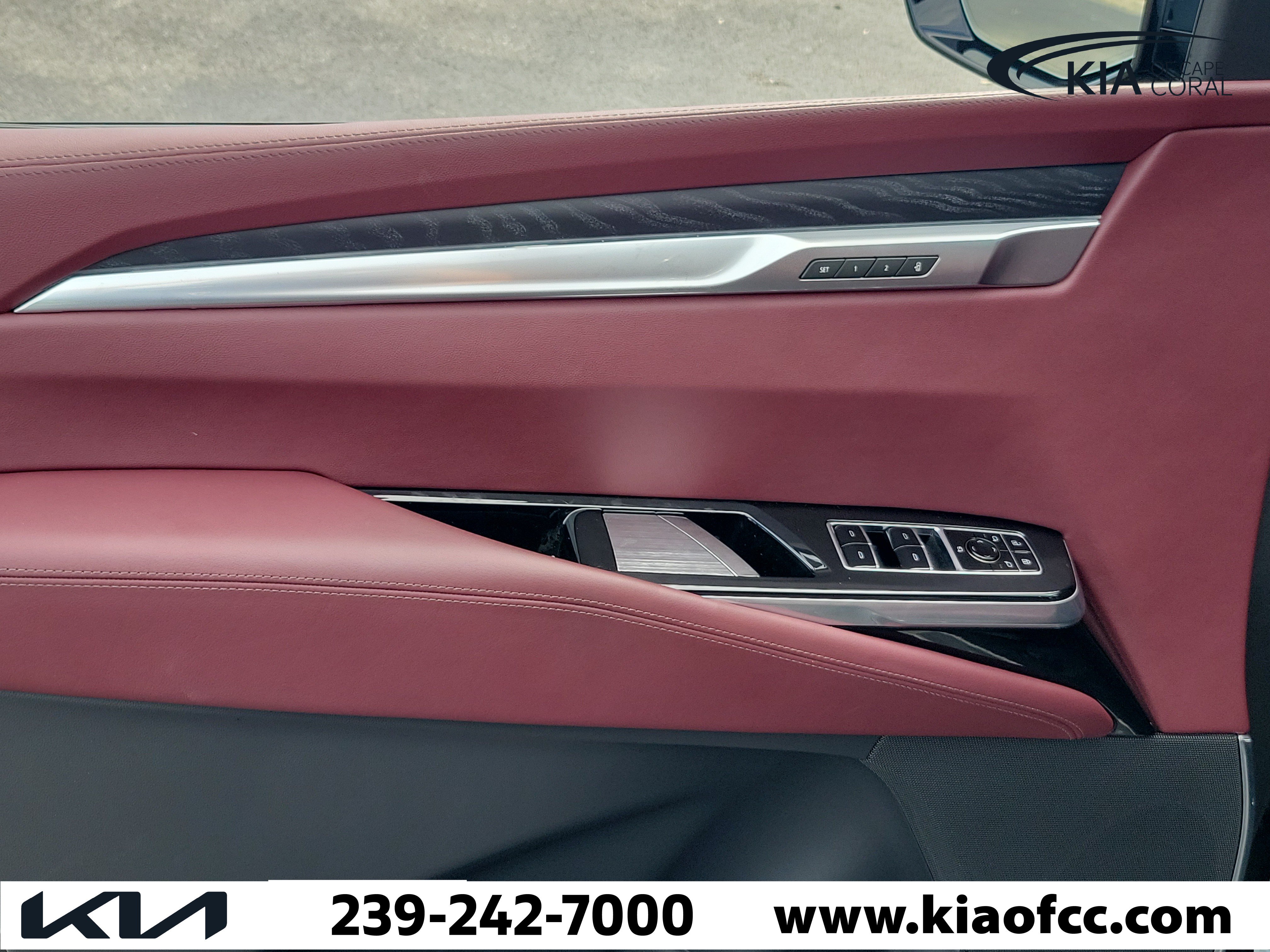 Used 2026 Cadillac Escalade ESV Sport AWD/4WD image 24