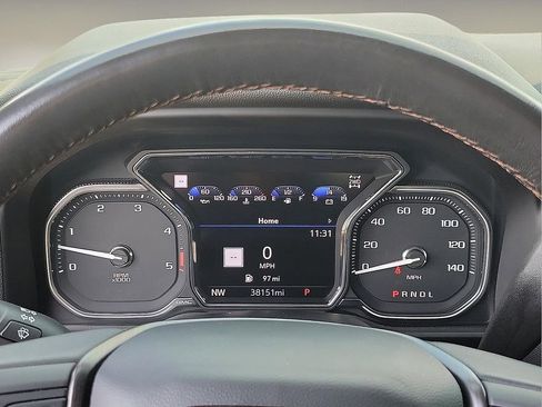 Used 2022 GMC Sierra 2500 AT4 w/ AT4 Premium Plus Package image 18