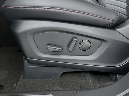 New 2026 Ford Explorer ST-Line w/ ST-Line Street Pack image 22