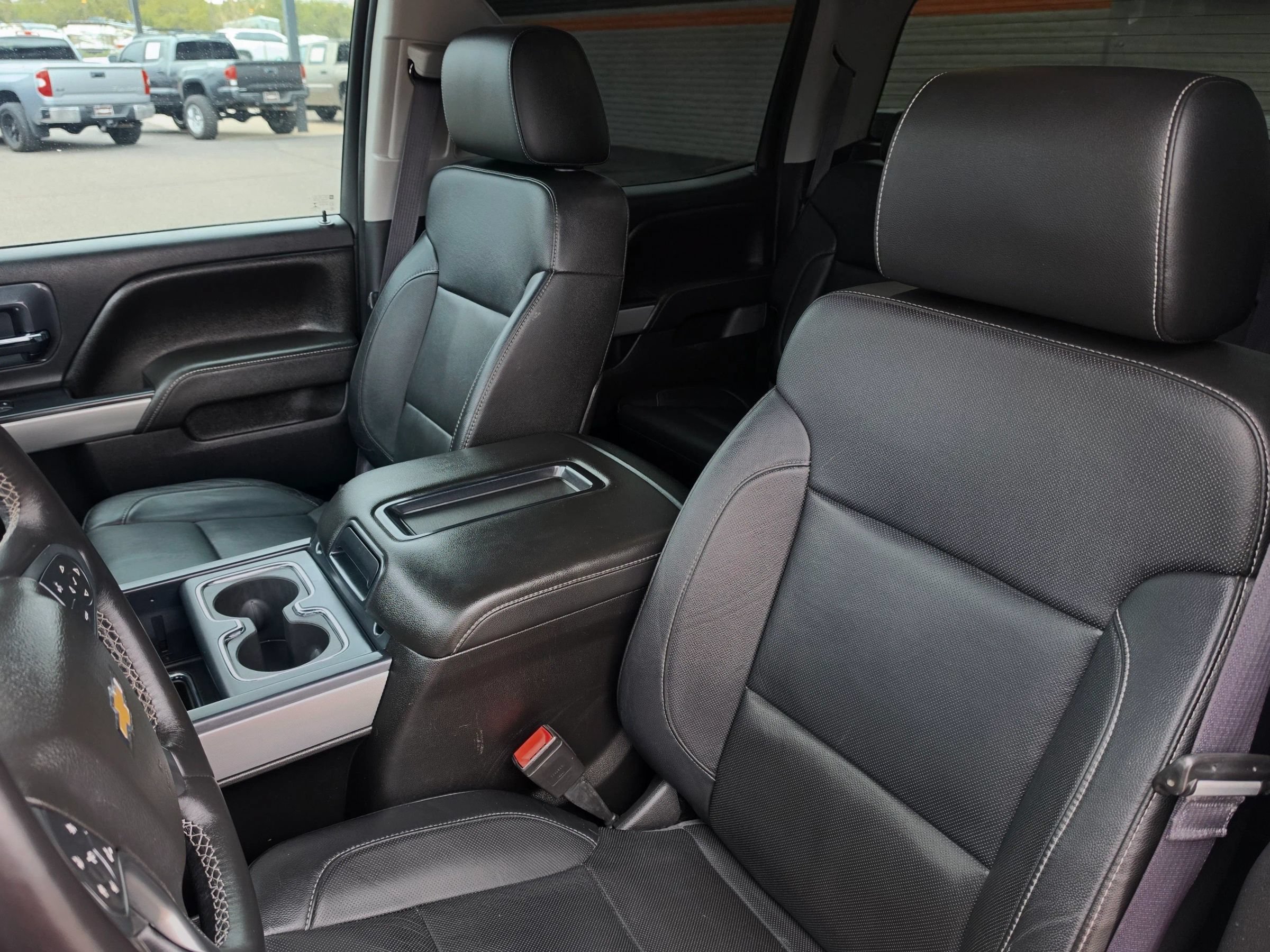 Used 2015 Chevrolet Silverado 2500 LTZ w/ Duramax Plus Package AWD/4WD image 15
