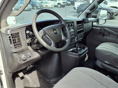 New 2025 Chevrolet Express 3500 w/ Power Convenience Package image 6