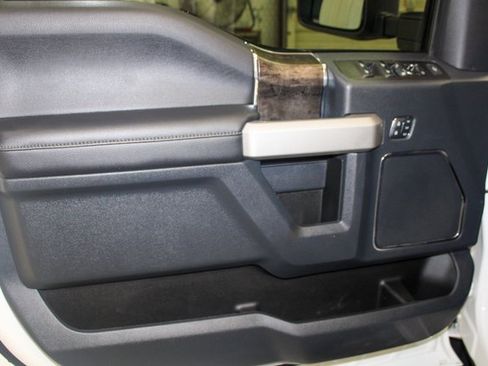 Used 2022 Ford F450 Lariat w/ Lariat Ultimate Package image 8