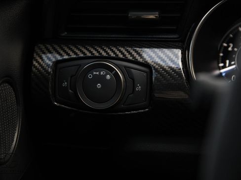 Used 2021 Ford Mustang Shelby GT500 w/ Technology Package image 39