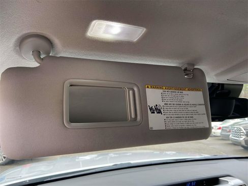 Used 2022 Toyota 4Runner SR5 image 28