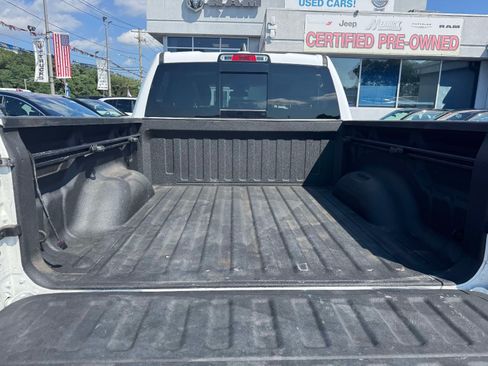 Used 2020 RAM 1500 Laramie AWD/4WD image 15
