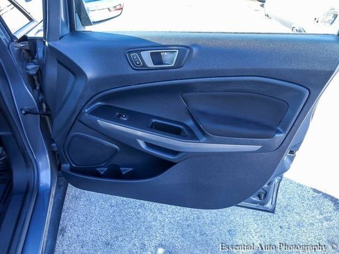 Used 2021 Ford EcoSport SE image 24