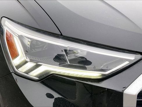 Used 2020 Audi Q3 2.0T Premium Plus w/ Premium Plus Package image 31