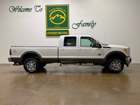 Used 2016 Ford F250 Lariat w/ Chrome Package AWD/4WD image 2