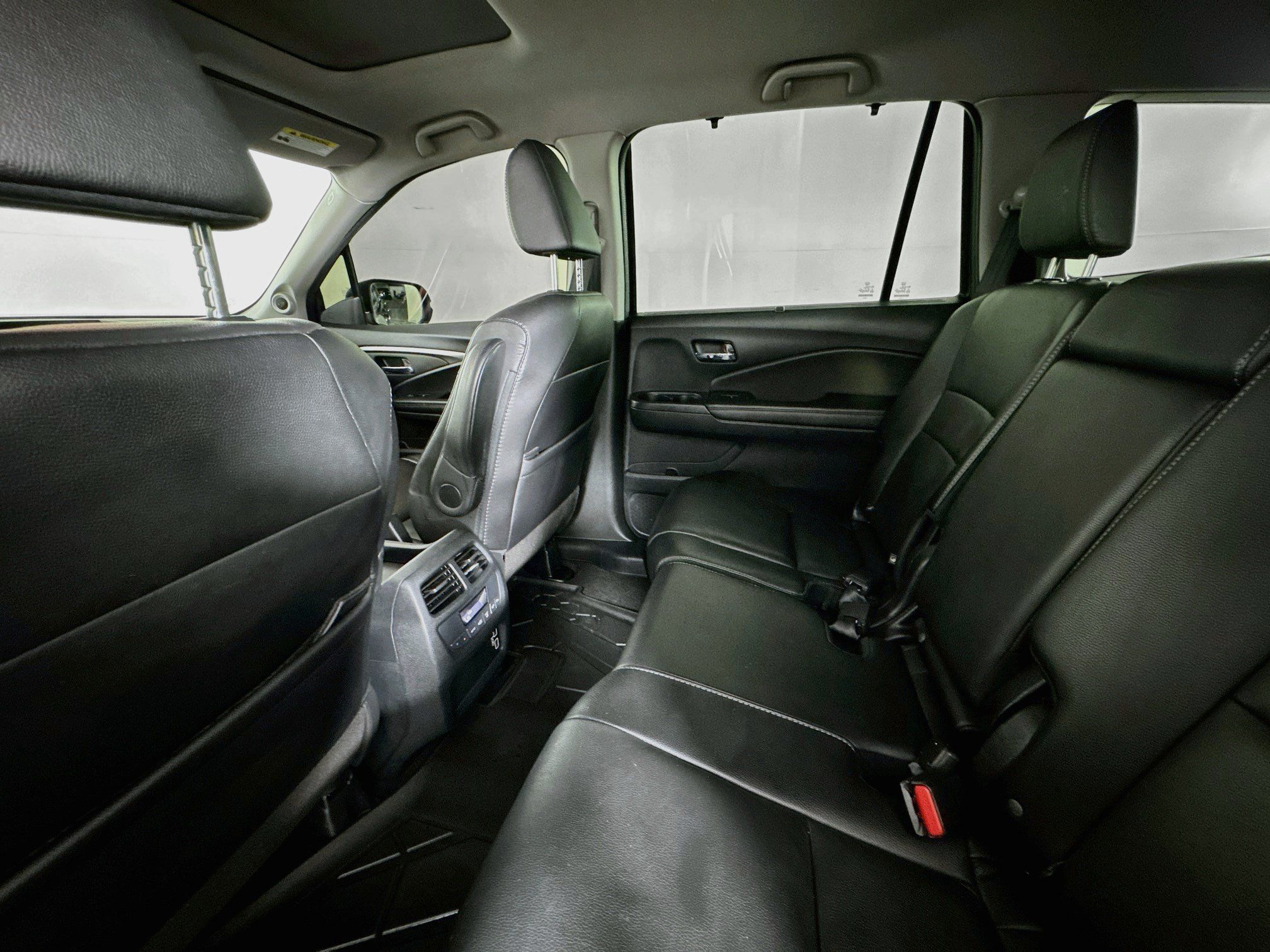 Used 2022 Honda Pilot EX-L image 42