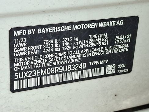 Certified 2024 BMW X7 xDrive40i w/ Premium Package image 20