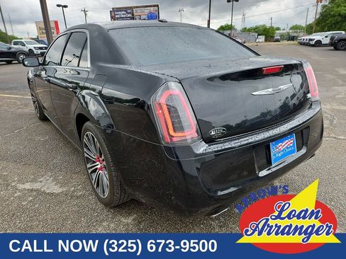 Used 2013 Chrysler 300 S RWD image 10