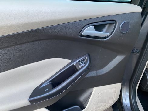 Used 2016 Ford Focus Electric Hatchback image 35