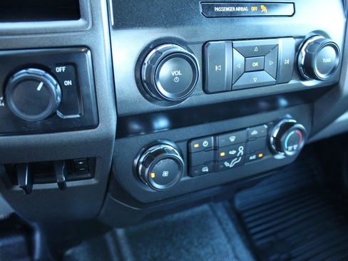 Used 2019 Ford F250 XL w/ Power Equipment Group image 27