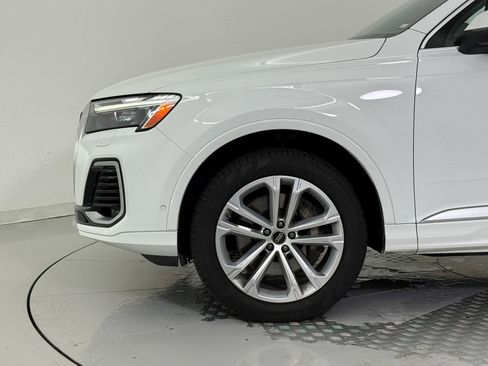 Used 2025 Audi Q7 3.0T Premium Plus image 26
