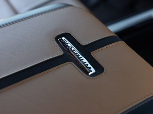 Used 2024 Ford F350 Platinum image 38