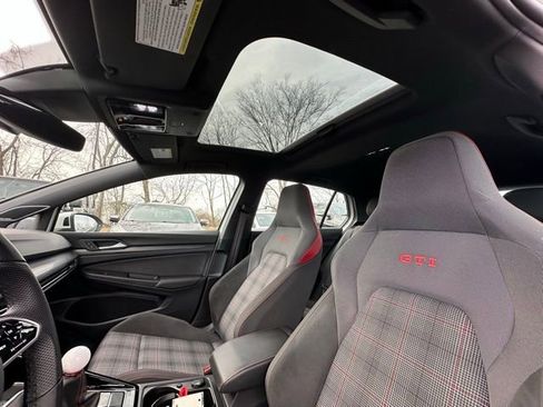 Used 2023 Volkswagen GTI Autobahn image 25