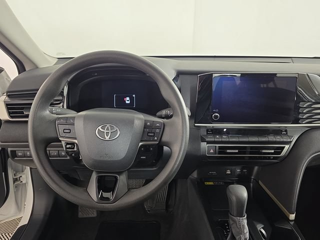 Used 2025 Toyota Camry LE FWD image 11