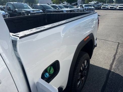 New 2026 GMC Sierra 2500 Denali w/ Denali Reserve Package AWD/4WD image 6