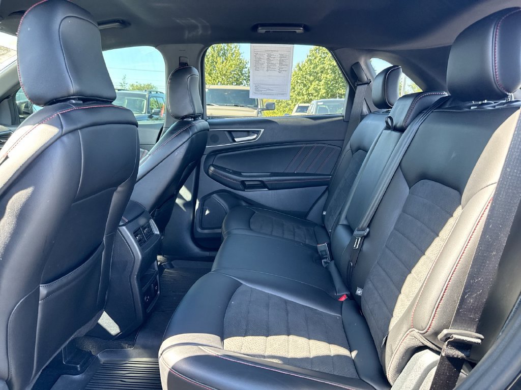 Used 2022 Ford Edge ST-Line AWD/4WD image 22