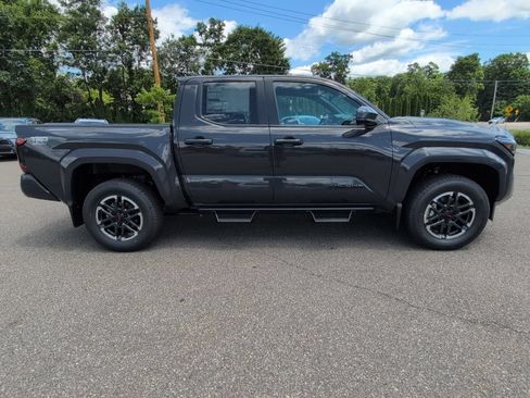 Certified 2026 Toyota Tacoma TRD Sport AWD/4WD image 8