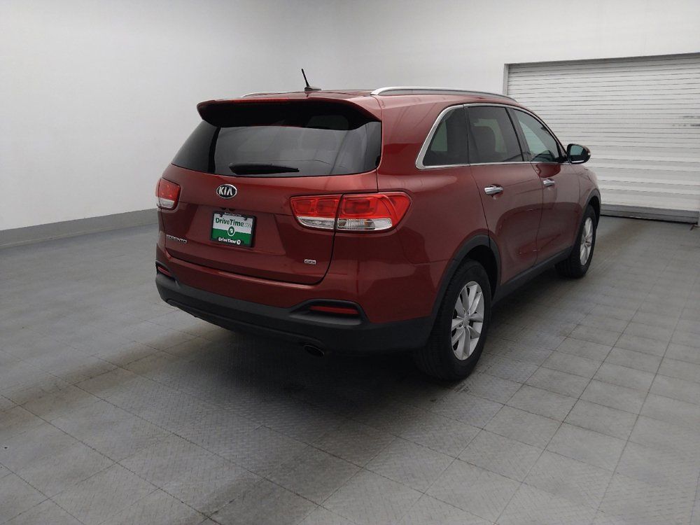 Used 2017 Kia Sorento FWD image 9