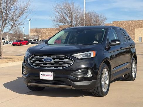 Used 2024 Ford Edge Titanium image 3