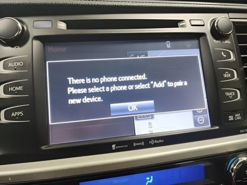 Used 2018 Toyota Highlander XLE AWD/4WD image 6