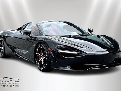 Used 2024 McLaren 750S Spider image 2
