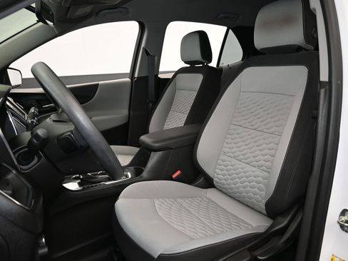 Used 2018 Chevrolet Equinox LS image 10
