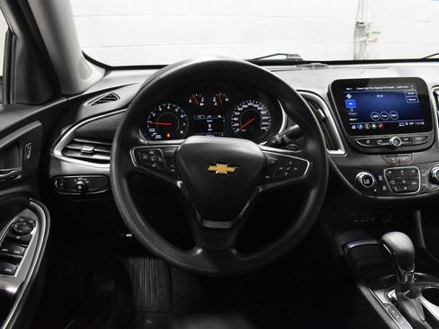 Used 2024 Chevrolet Malibu LT FWD image 6
