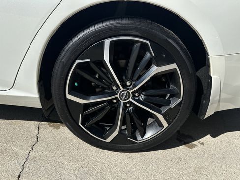 Used 2023 Nissan Altima 2.5 SR w/ SR Premium Package FWD image 34