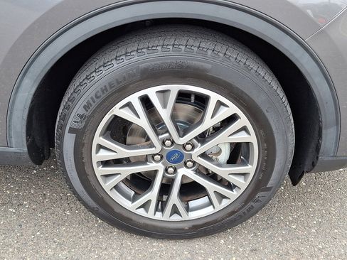 Used 2021 Ford Escape SEL w/ Technology Package image 9