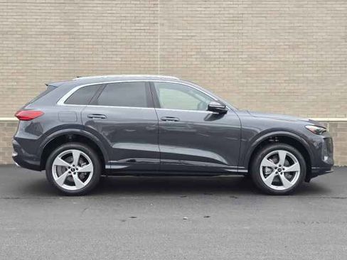 New 2025 Audi Q5 Premium Plus w/ Premium Plus image 27