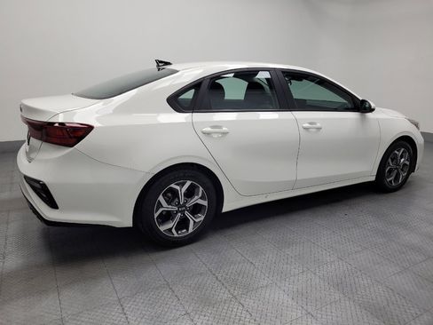 Used 2019 Kia Forte LXS FWD image 10