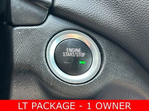 Used 2020 Chevrolet Equinox LT image 26