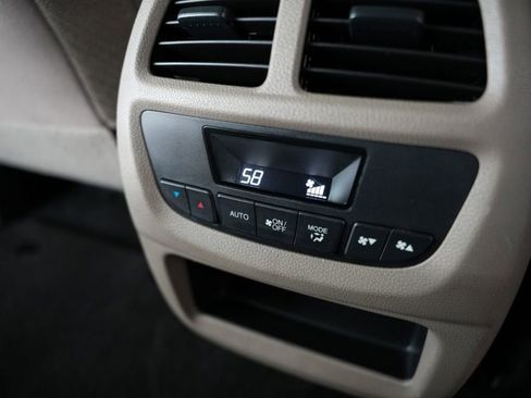 Used 2017 Honda Pilot EX image 41