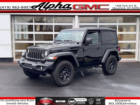 Used 2025 Jeep Wrangler Sport image 1