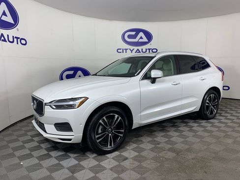 Used 2019 Volvo XC60 T5 Momentum w/ Premium Package image 7
