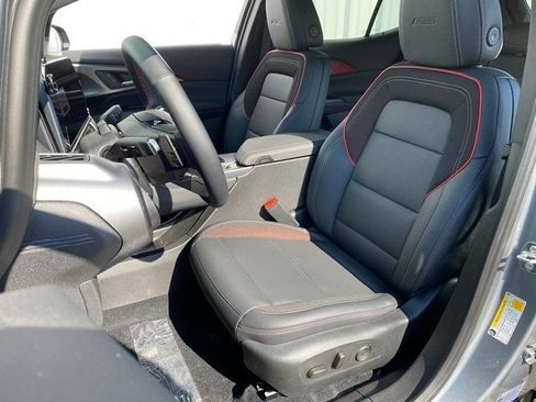 New 2024 Chevrolet Equinox EV RS image 16