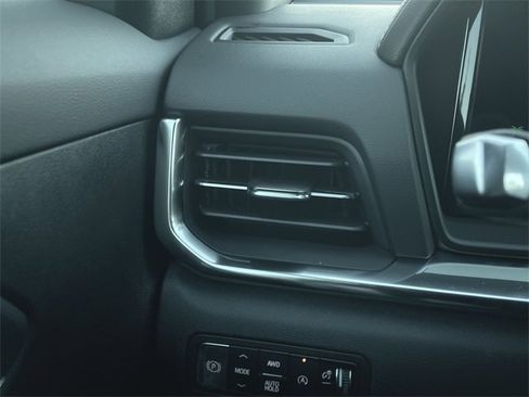 New 2026 GMC Terrain Elevation w/ Elevation Premium Package image 10