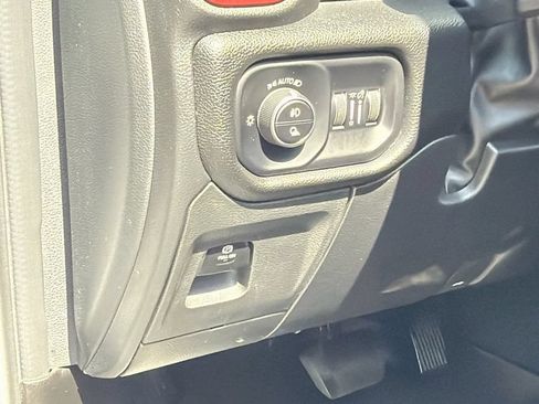 Used 2025 RAM 1500 Rebel AWD/4WD image 10