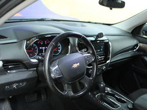 Used 2018 Chevrolet Traverse LT FWD image 14