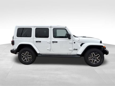 New 2025 Jeep Wrangler Sahara image 7