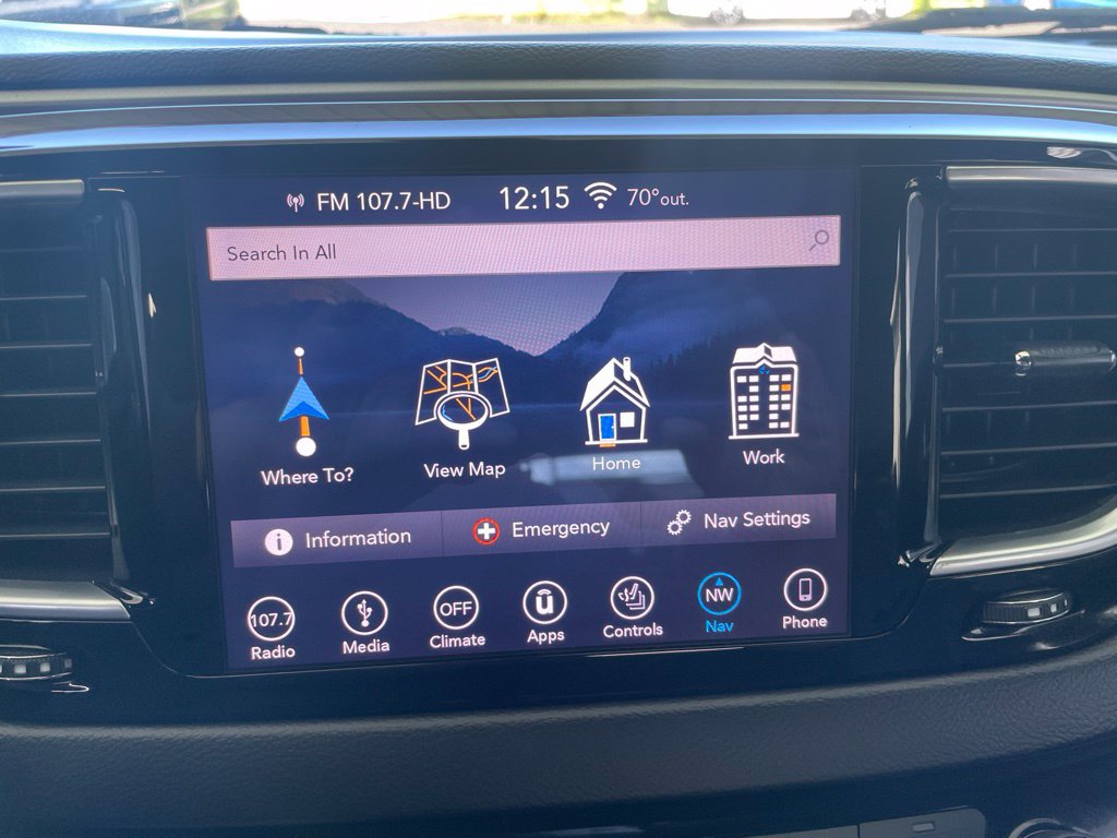 Used 2019 Chrysler Pacifica Touring-L Plus w/ S Appearance Package FWD image 20