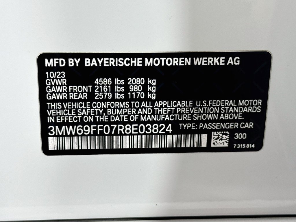 Used 2024 BMW 330i Sedan w/ Convenience Package RWD image 40